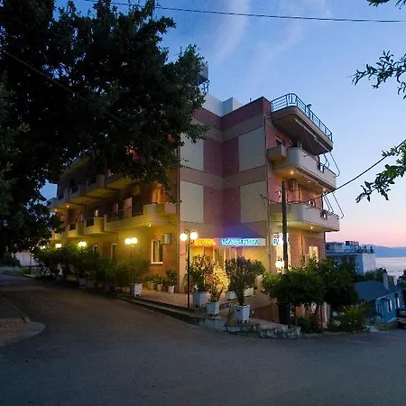 Kallithea 아파트호텔 2*