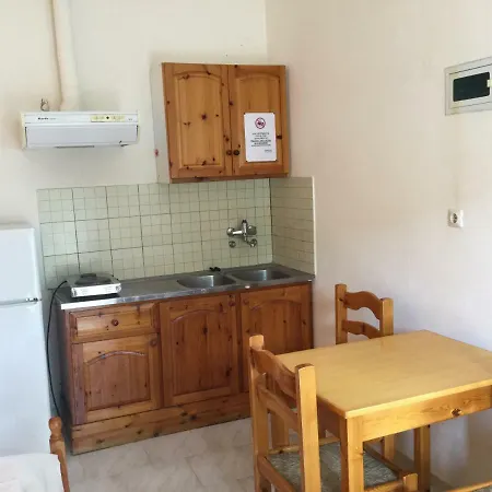 Kallithea 아파트호텔 루트라 에디프수