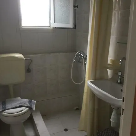 卡利西亚公寓式酒店 公寓式酒店 卢特拉艾季普苏