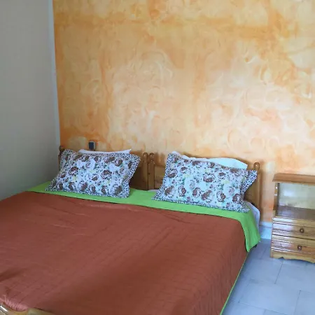 卡利西亚公寓式酒店 公寓式酒店 卢特拉艾季普苏