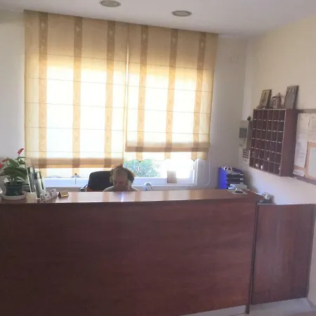 公寓式酒店 卡利西亚公寓式酒店 卢特拉艾季普苏